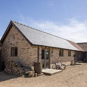 Clopton Courtyard Apartment